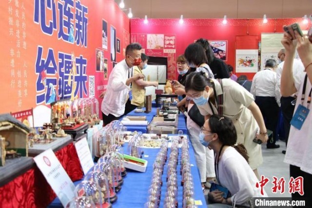 300余项“非遗”荟萃乌鲁木齐四方“守艺人”共话传承