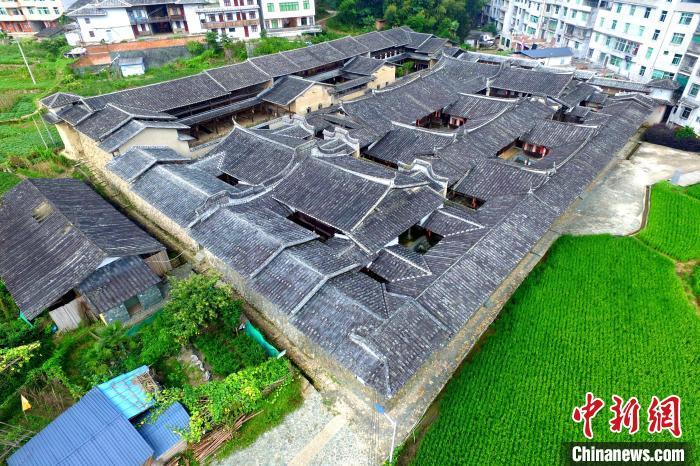 航拍福州永泰民间“固宫”——仁和庄